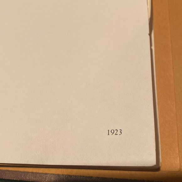 “The Riverside Shakespeare,” oversized Hardcover - Picture 5 of 7